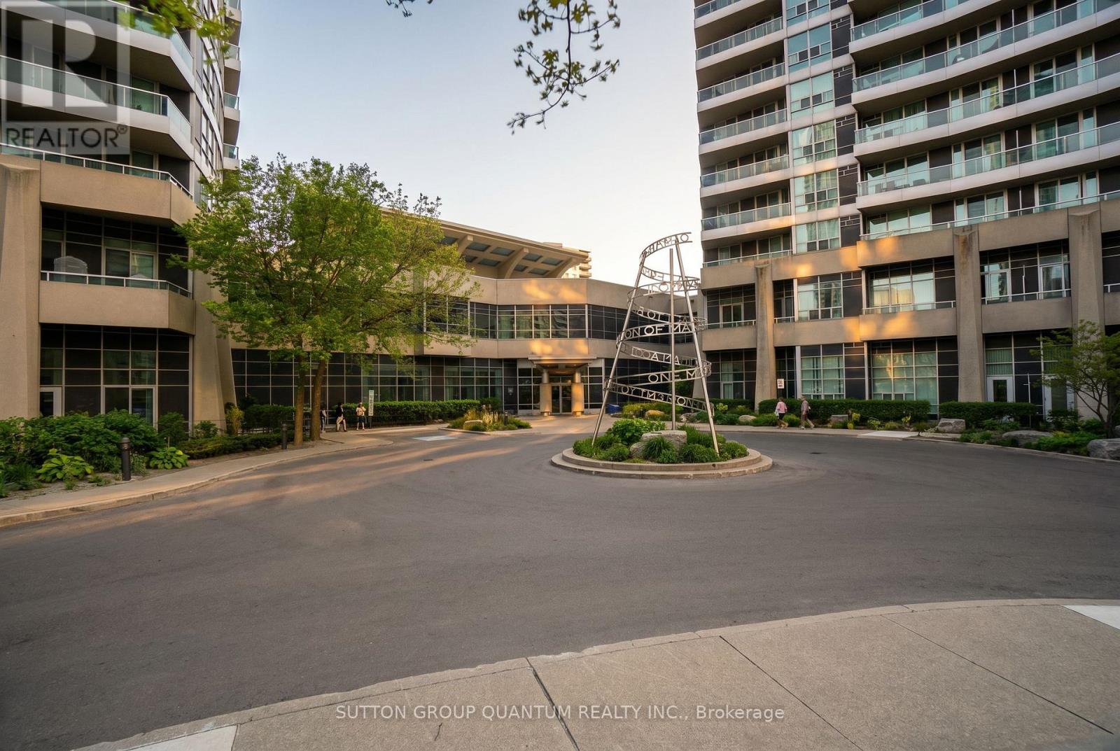 #2705 1 ELM DRIVE W - 5