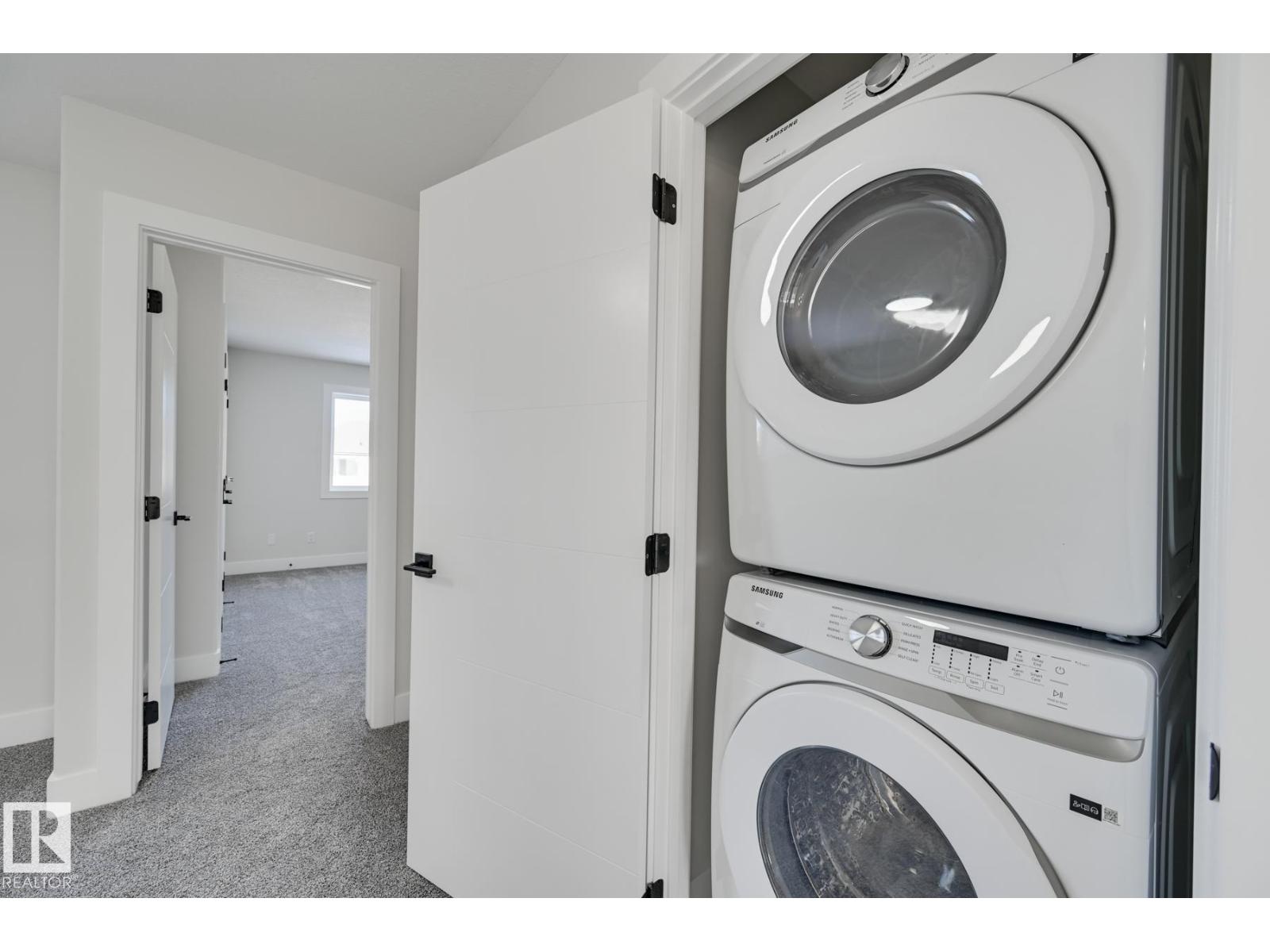 273 Edgemont GR NW - 26