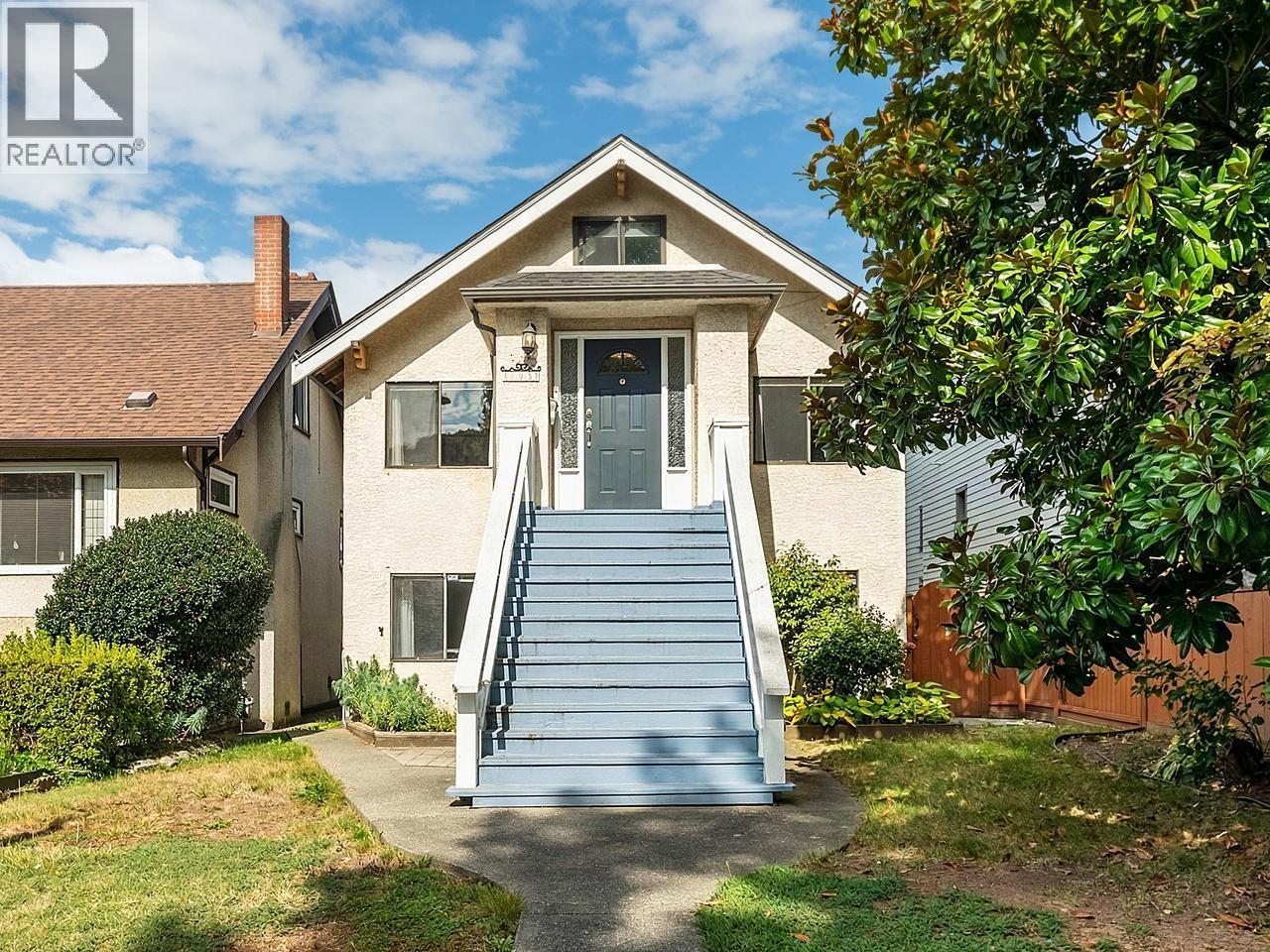 295 W 17TH AVENUE