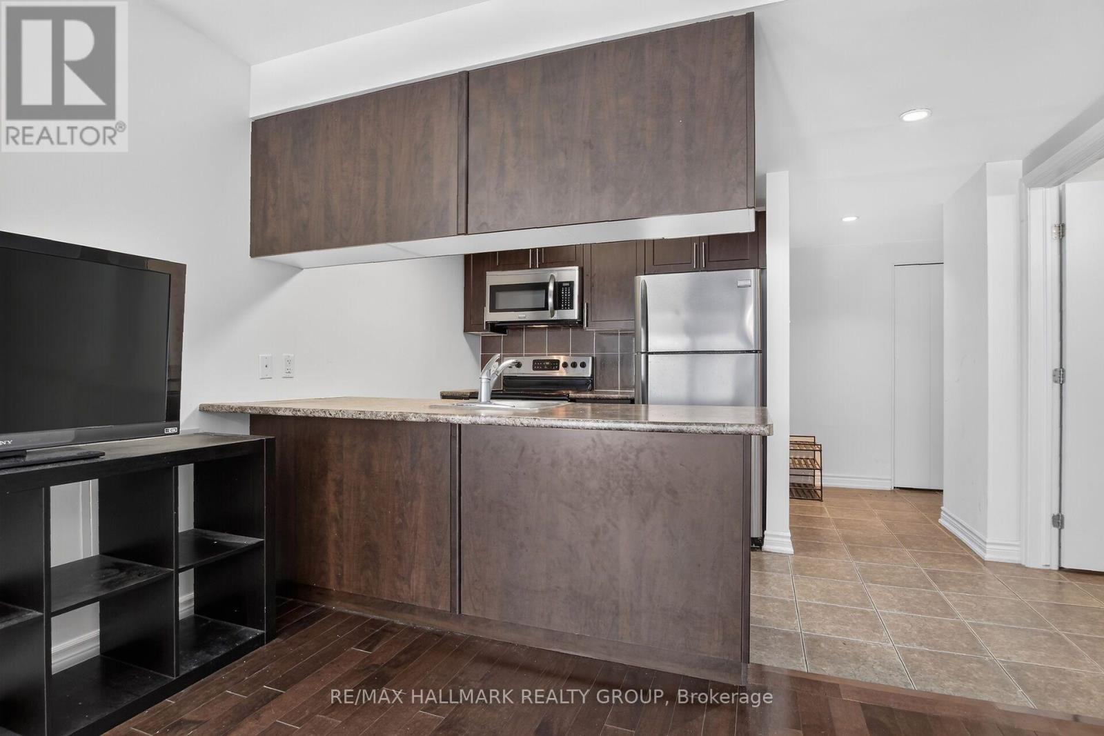 1 Bed, 1 Bath Apartment for Sale in Ottawa – 203 – 234 RIDEAU STREET, Ottawa – MLS# X13811162 - Image 11