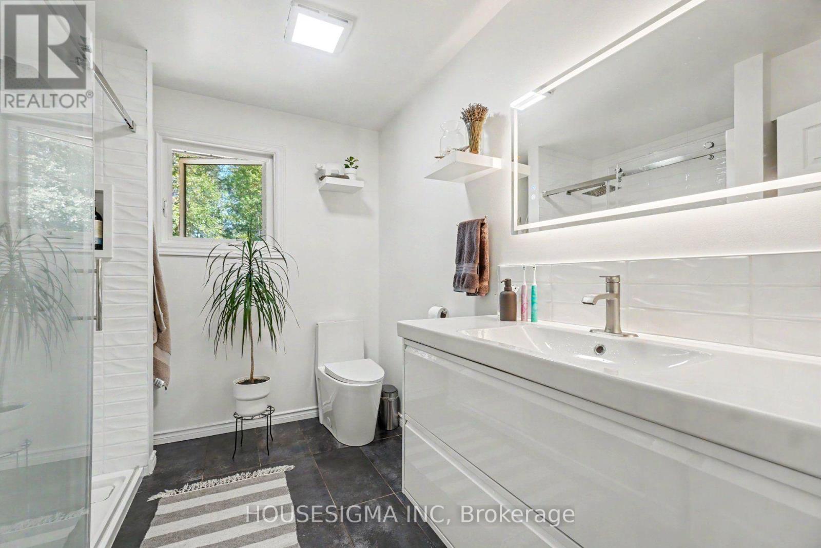 312 FIRESIDE DRIVE - Image 23