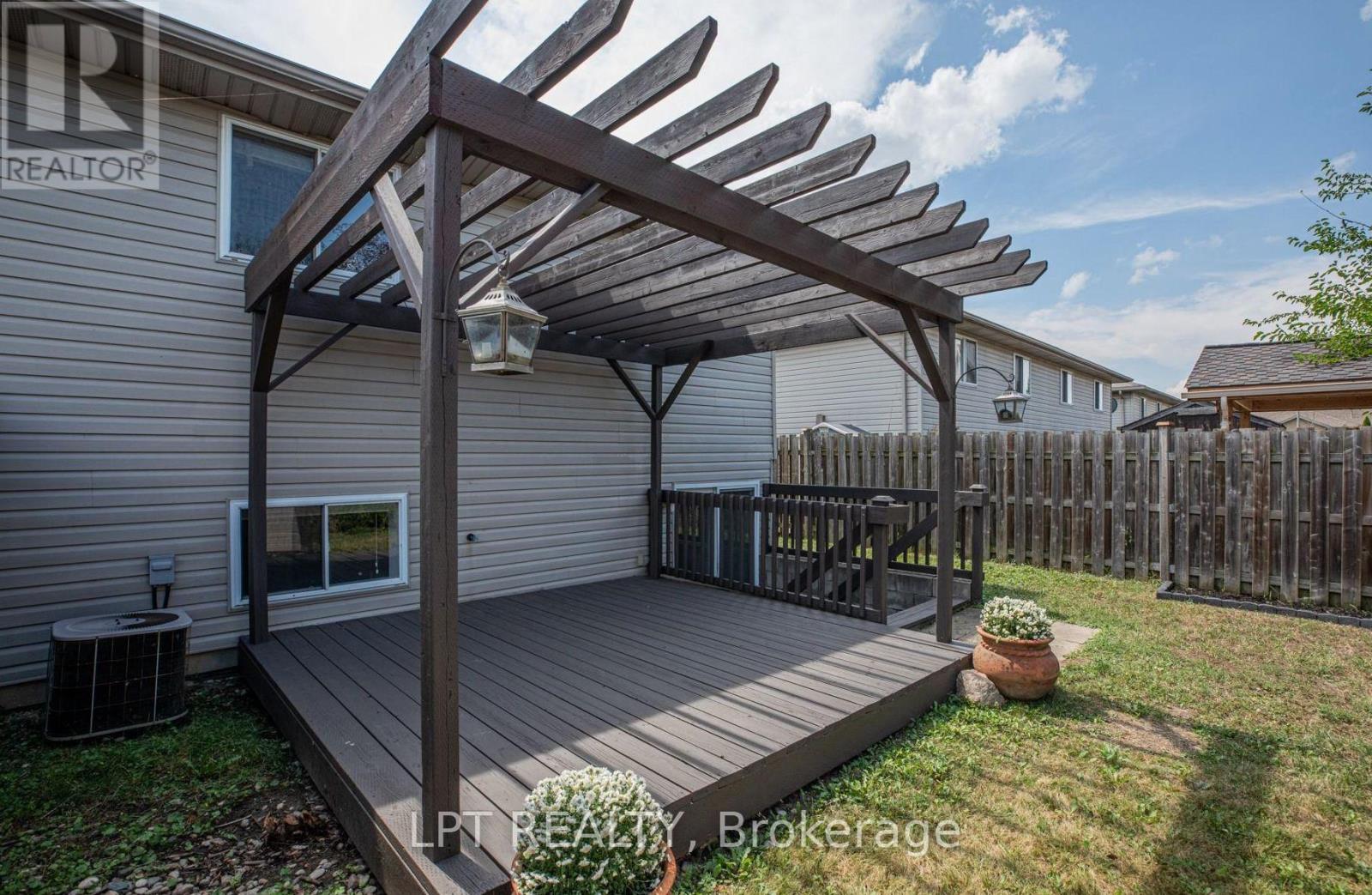 11866 BROUILLETTE COURT - 24