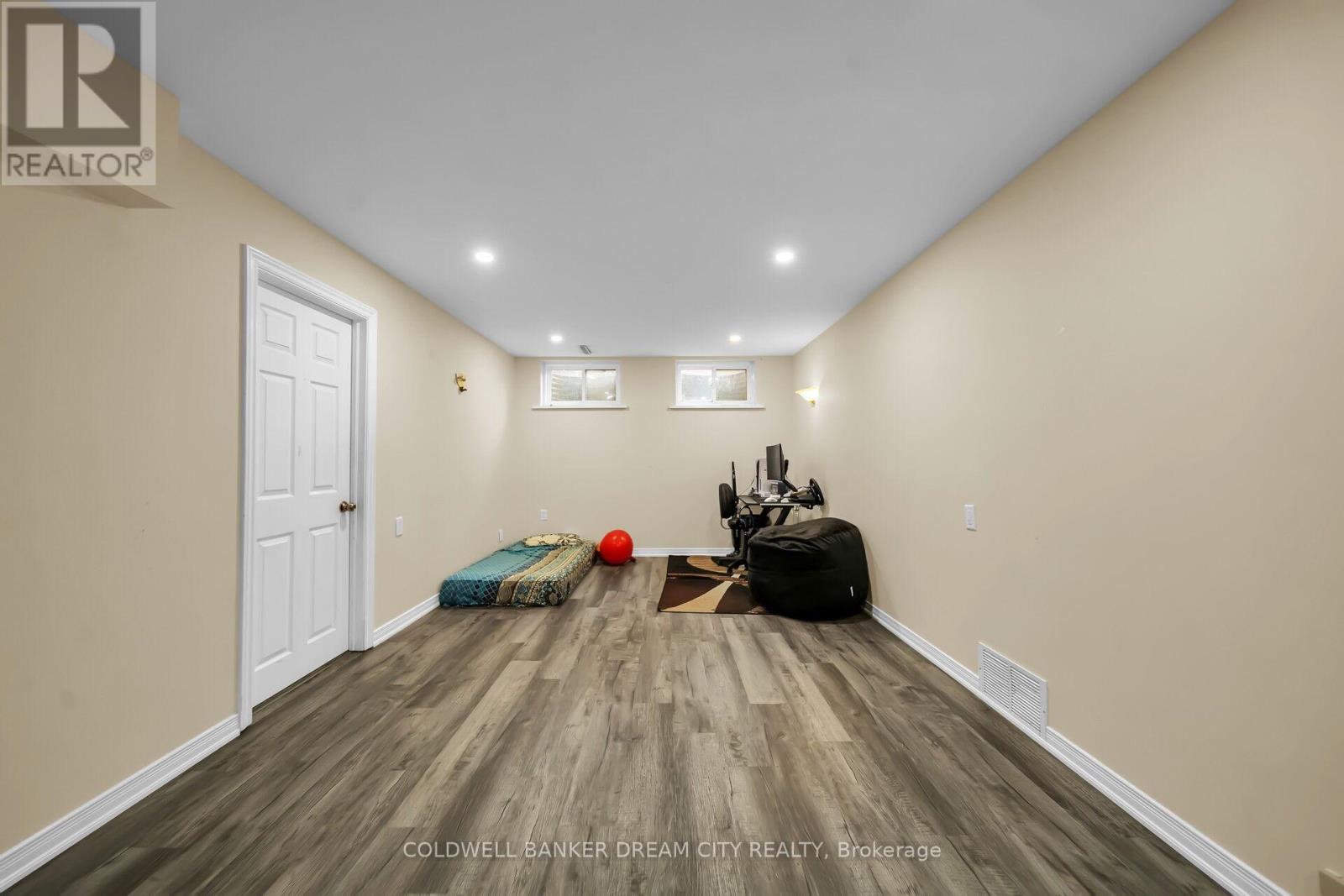 355 SANATORIUM ROAD - 38