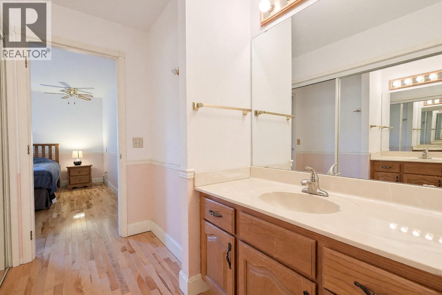 144 Sumac Ridge Drive Unit# 5, Summerland