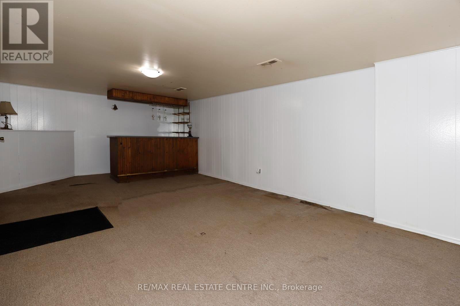 354 MARTIN STREET SE - Image 21