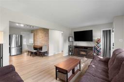 Mud room - 1047 Blair Street, Winnipeg, MB R2J0H8 Photo 6