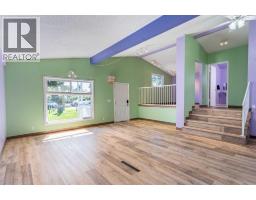 106 Elma Street W - photo 4