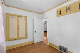 945 Dominion Street, Winnipeg, MB R3G2N9 Photo 19