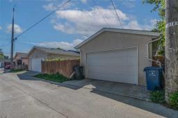 945 Dominion Street, Winnipeg, MB R3G2N9 Photo 33