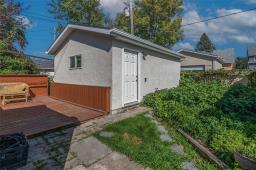945 Dominion Street, Winnipeg, MB R3G2N9 Photo 35
