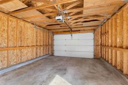 945 Dominion Street, Winnipeg, MB R3G2N9 Photo 36