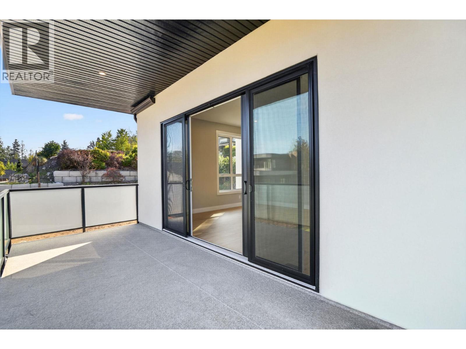 #3 757 Barnaby Road - 18