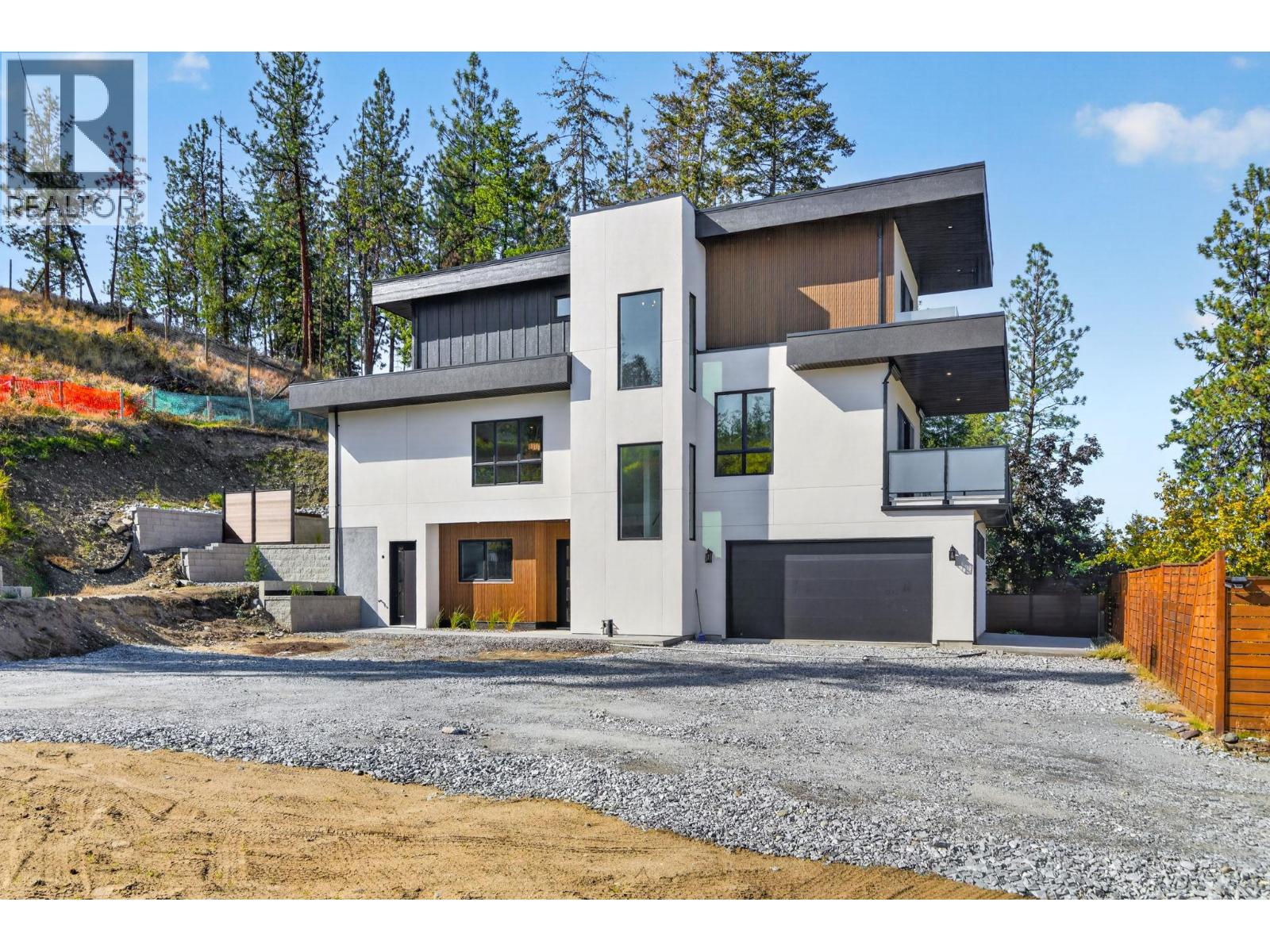 #3 757 Barnaby Road - 1