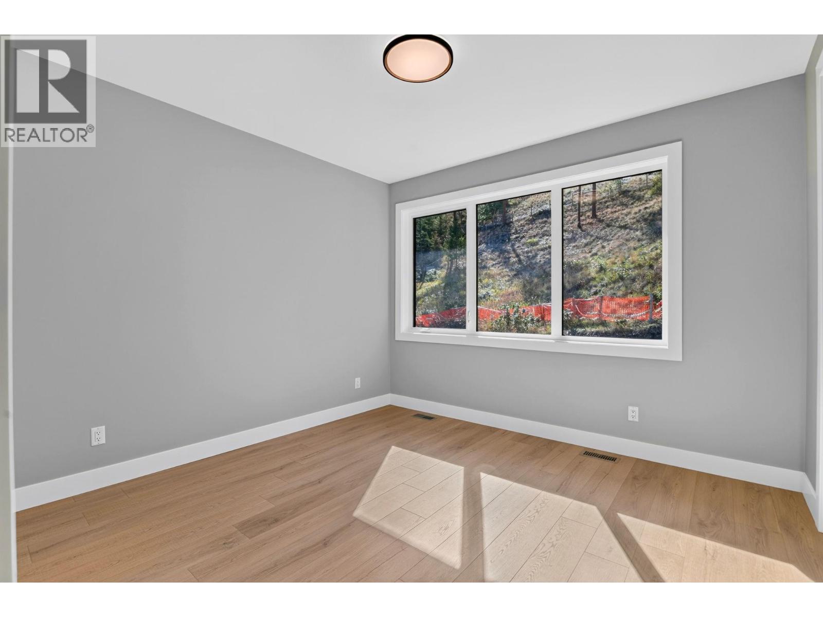 #3 757 Barnaby Road - 50