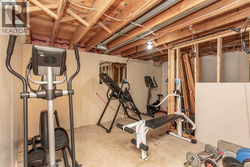 Listing photo – 6107 55 Avenue, Ponoka