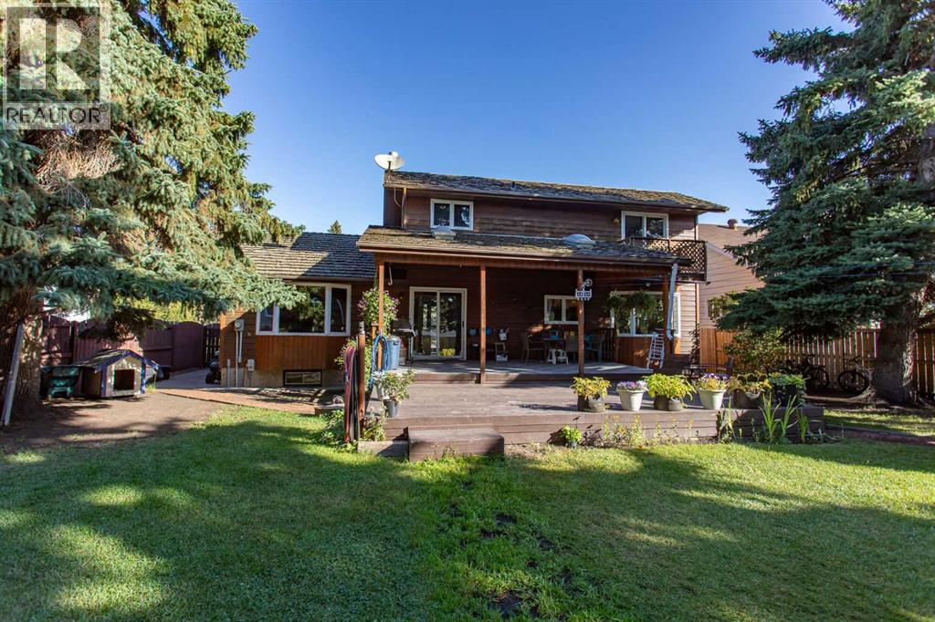 Listing photo – 6107 55 Avenue, Ponoka