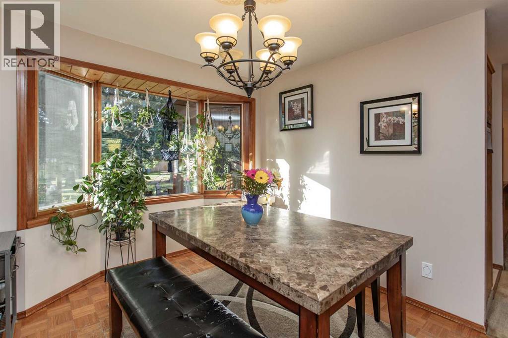 Listing photo – 6107 55 Avenue, Ponoka