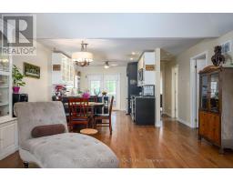 Family room - 48 Wesley Avenue, Wasaga Beach, ON L9Z1C8 Photo 10