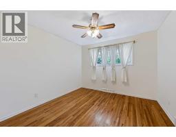 107 Hallbrook Drive Sw, Calgary, AB T2V3H8 Photo 19