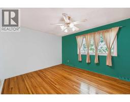 107 Hallbrook Drive Sw, Calgary, AB T2V3H8 Photo 23