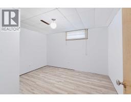 107 Hallbrook Drive Sw, Calgary, AB T2V3H8 Photo 34