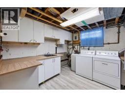 107 Hallbrook Drive Sw, Calgary, AB T2V3H8 Photo 39