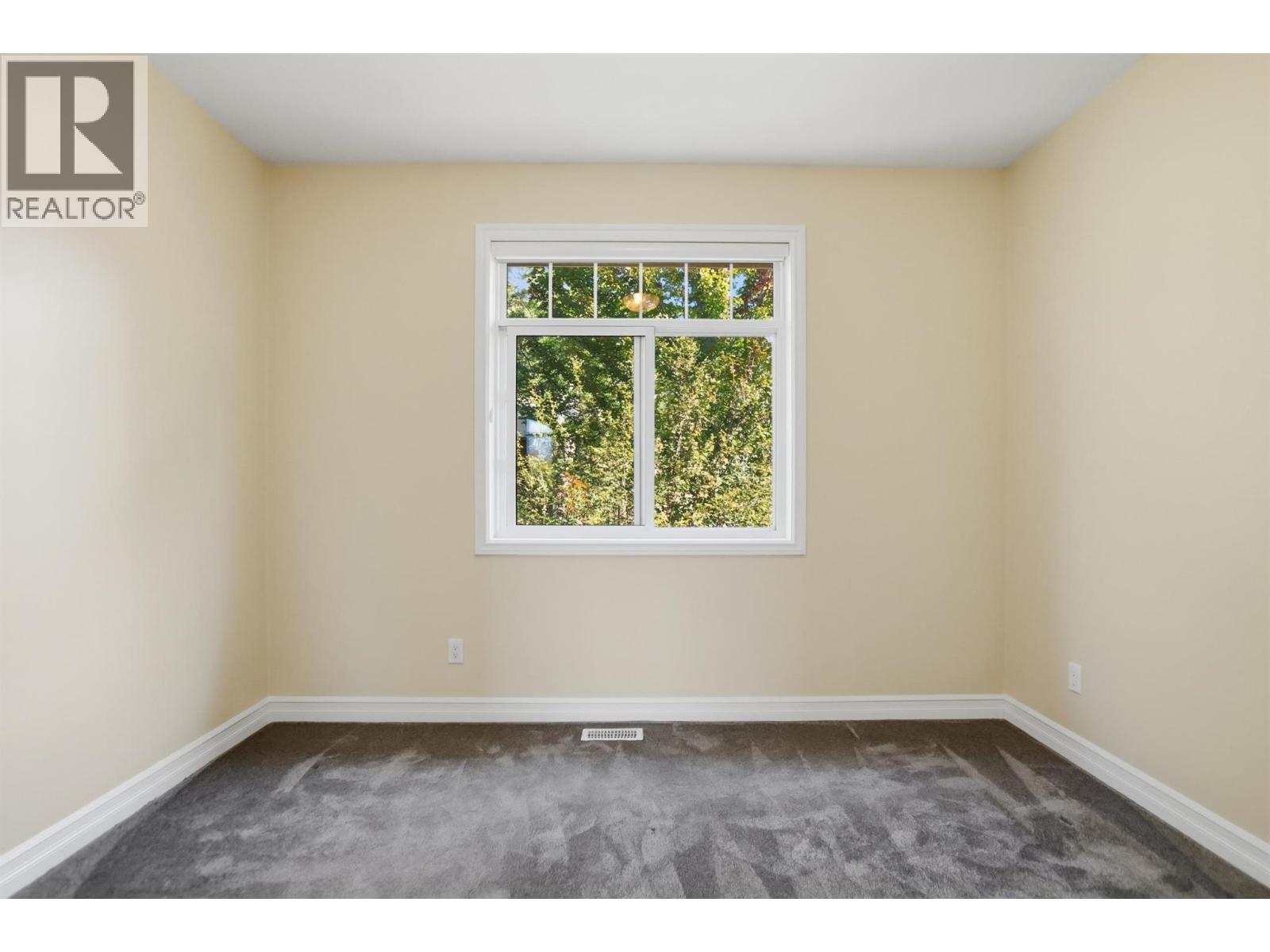 317 Mariposa Court - 27