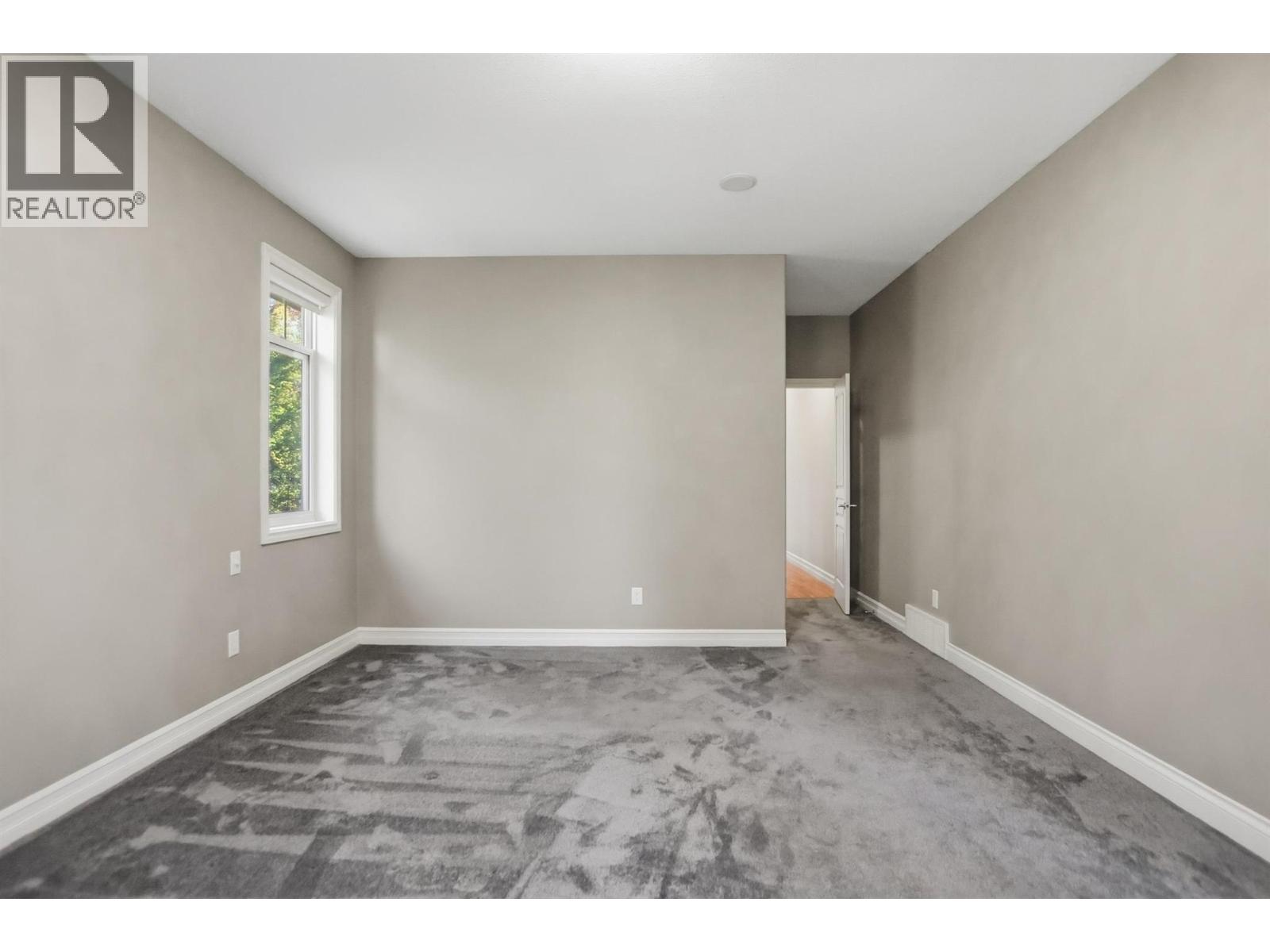 317 Mariposa Court - 35