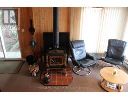 Bedroom 3 - 10 Healey Lake Road, The Archipelago, ON P0C1H0 Photo 6
