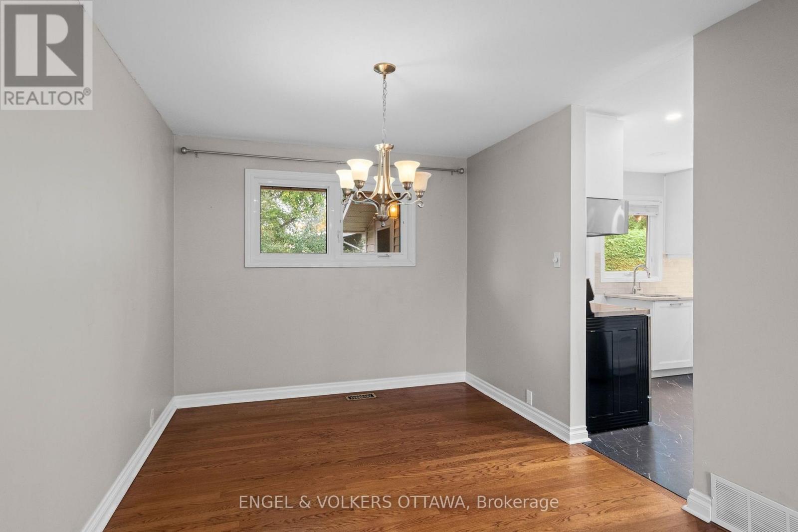 20 PARTHIA AVENUE - 11