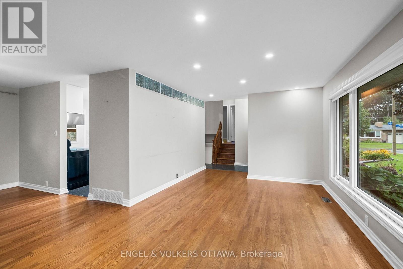 20 PARTHIA AVENUE - 8