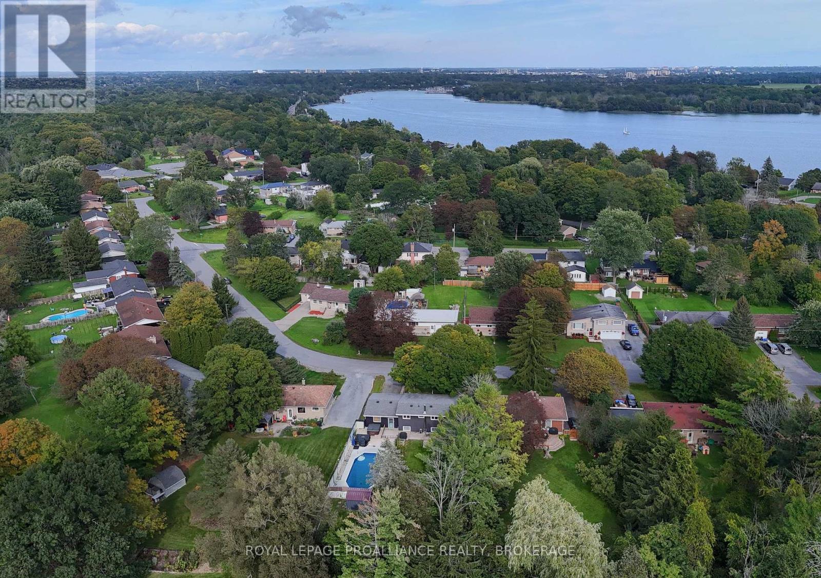 424 MAPLE RIDGE DRIVE - 35
