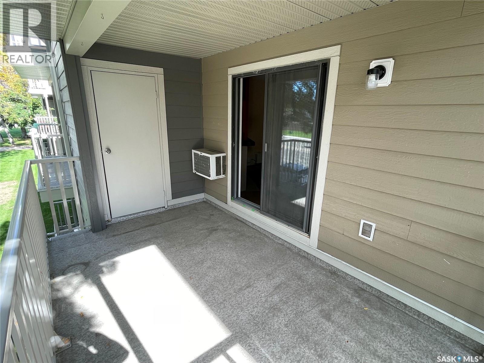 #204A1 1121 Mckercher DRIVE - 18