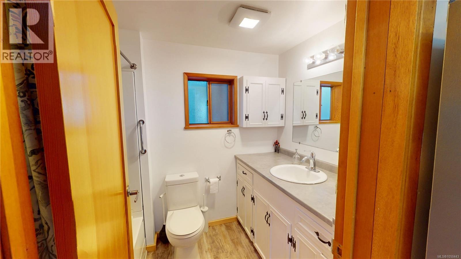 532 Berry Point Rd - Image 27