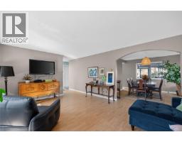 Dining room - 3560 Falcon Dr, Nanaimo, BC V9T4G8 Photo 11
