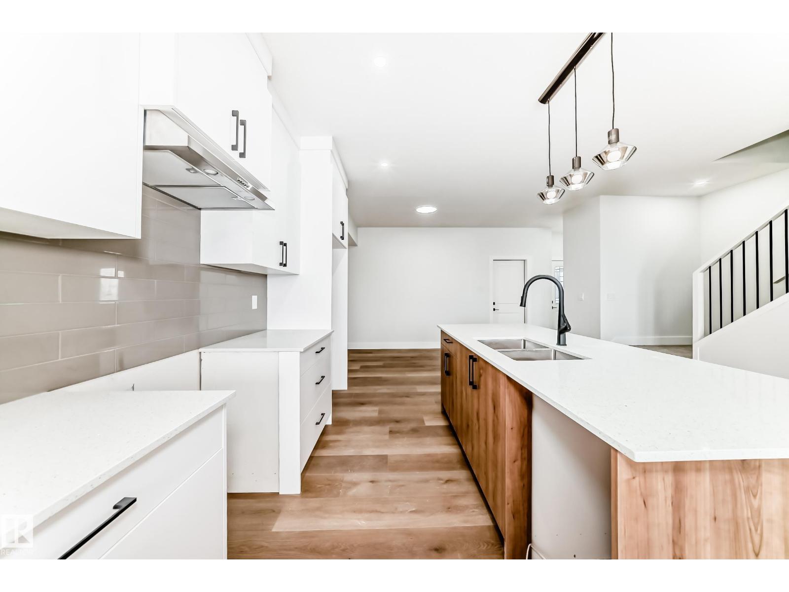 66 Duval Crescent, Place Chaleureuse — new townhouse, photo 7