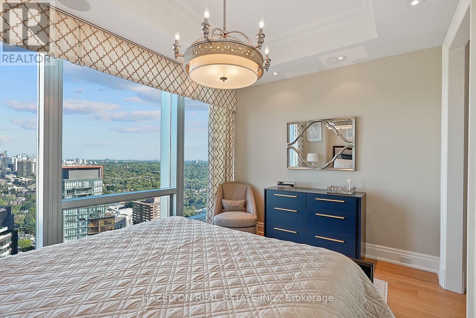 #3302 50 YORKVILLE AVENUE - 21
