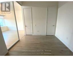 1202 - 111 St Clair Avenue W, Toronto, ON M4V1N5 Photo 10