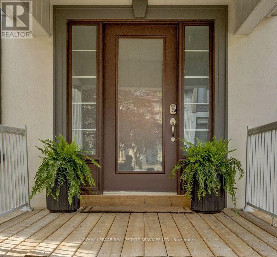 37 JOHNSTON AVENUE, Toronto (Lansing-Westgate)