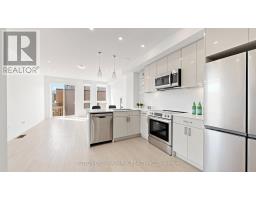 Family room - 1 - 70 Green Gardens Boulevard, Toronto, ON M6A0E6 Photo 8