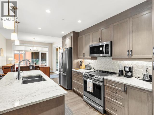 201-38 WATERFRONT PLACE - 4