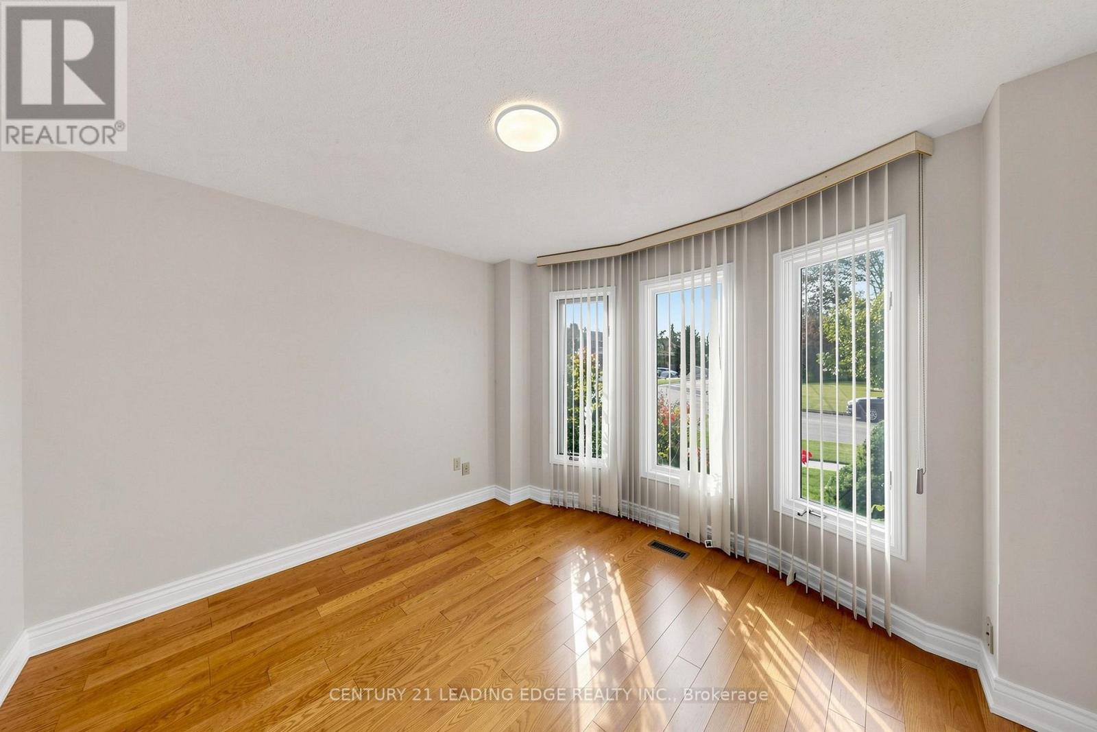 92 ERICKSON DRIVE, Whitby (Blue Grass Meadows) — photo 11