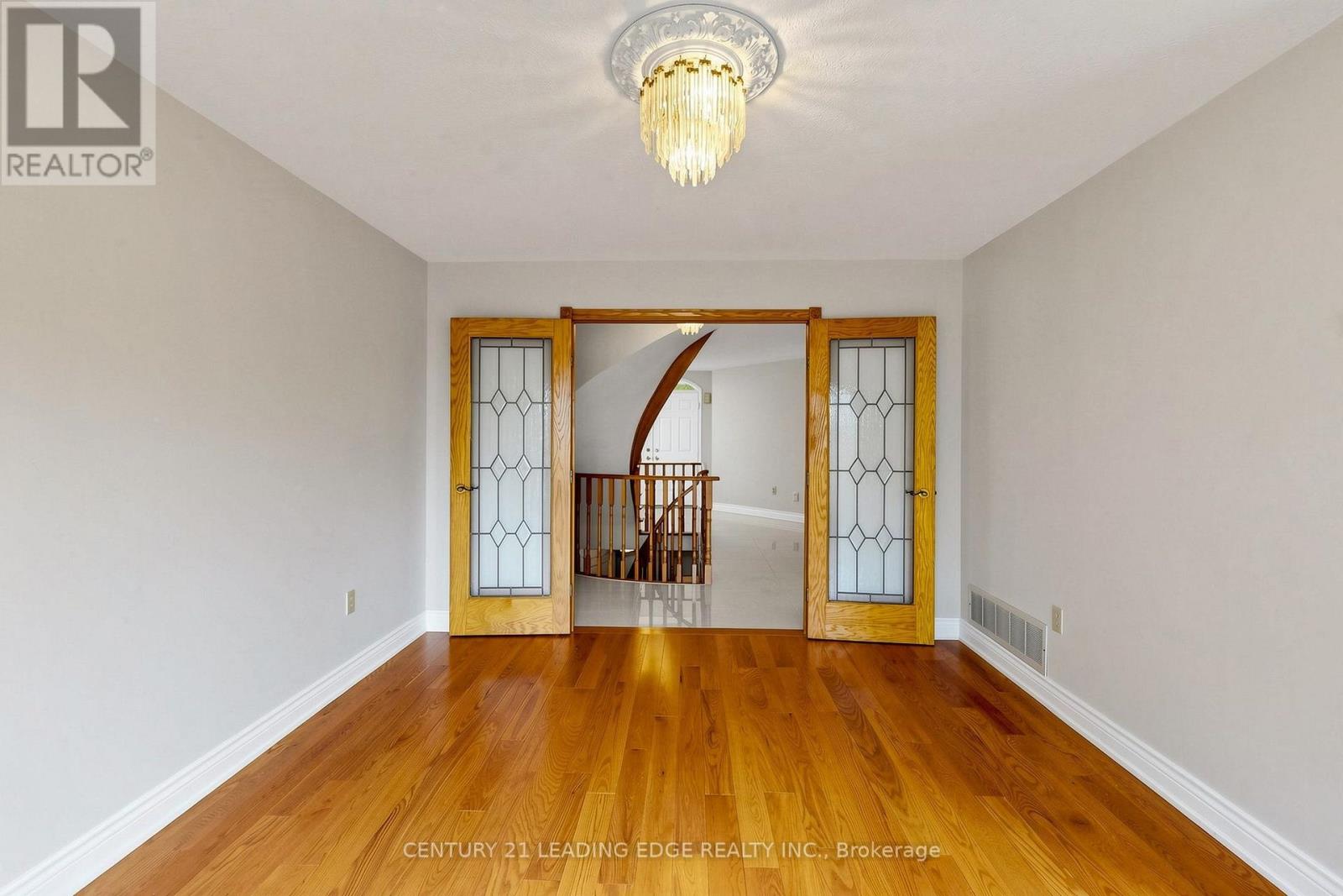 92 ERICKSON DRIVE, Whitby (Blue Grass Meadows) — photo 4
