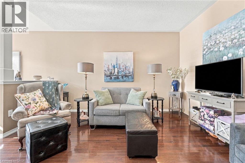 745 FARMSTEAD Drive Unit# 55, Milton — photo 11