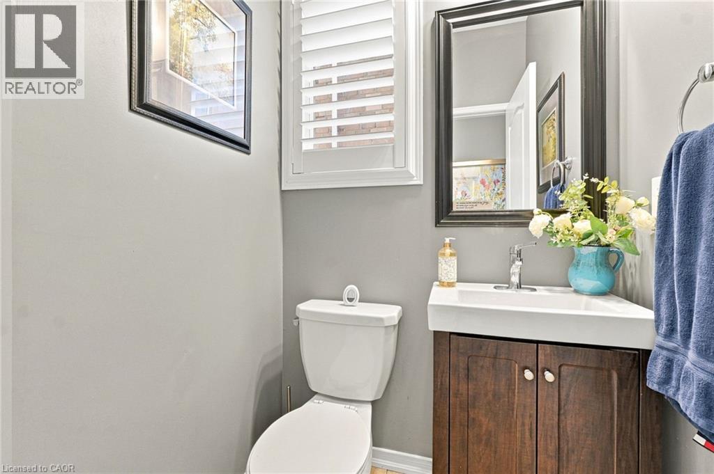 745 FARMSTEAD Drive Unit# 55, Milton — photo 5