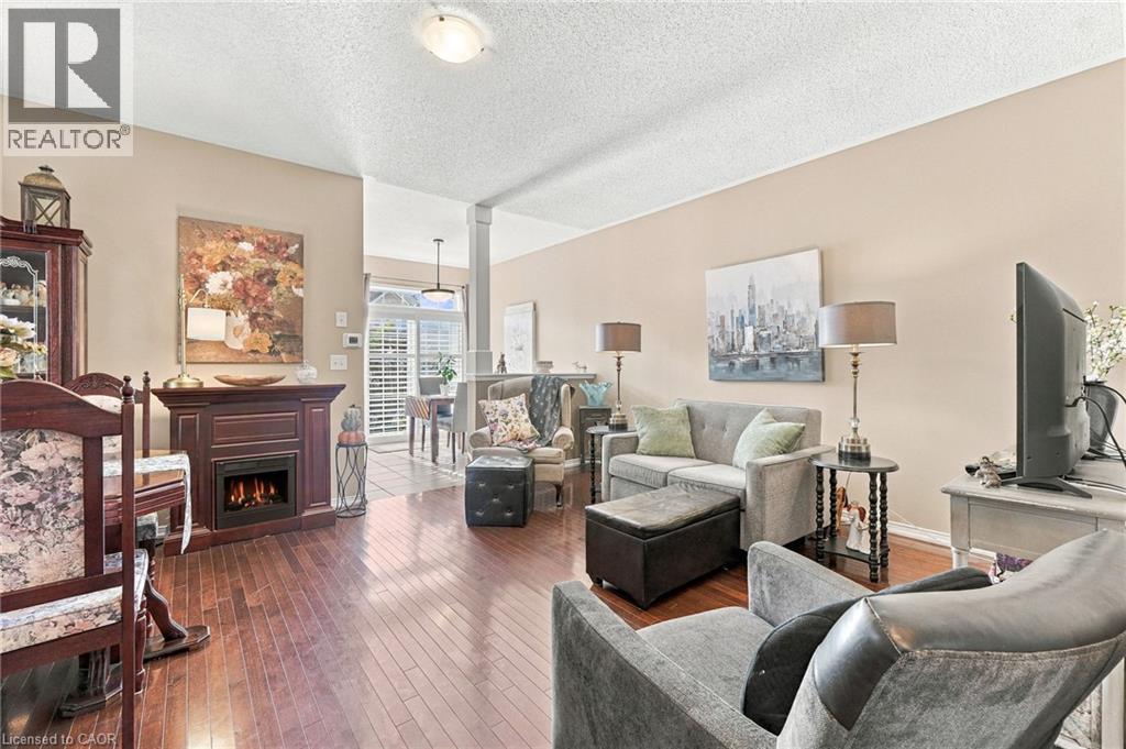 745 FARMSTEAD Drive Unit# 55, Milton — photo 9