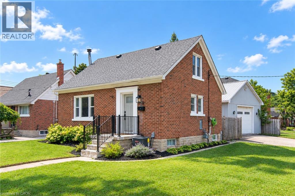 32 BELLEVIEW Avenue - 1
