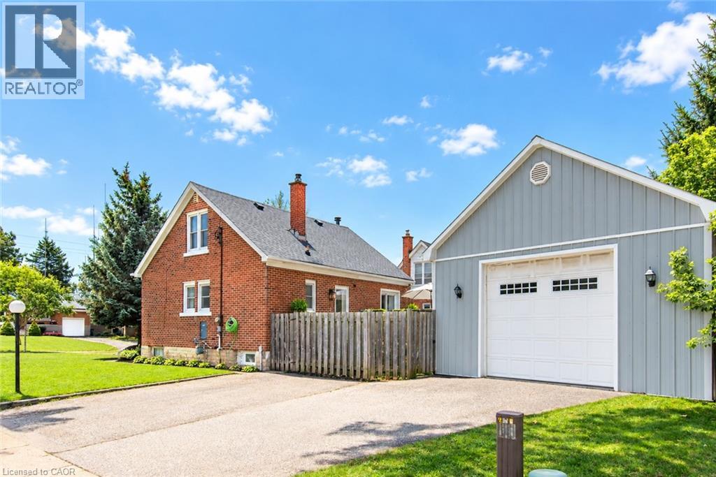 32 BELLEVIEW Avenue - 2