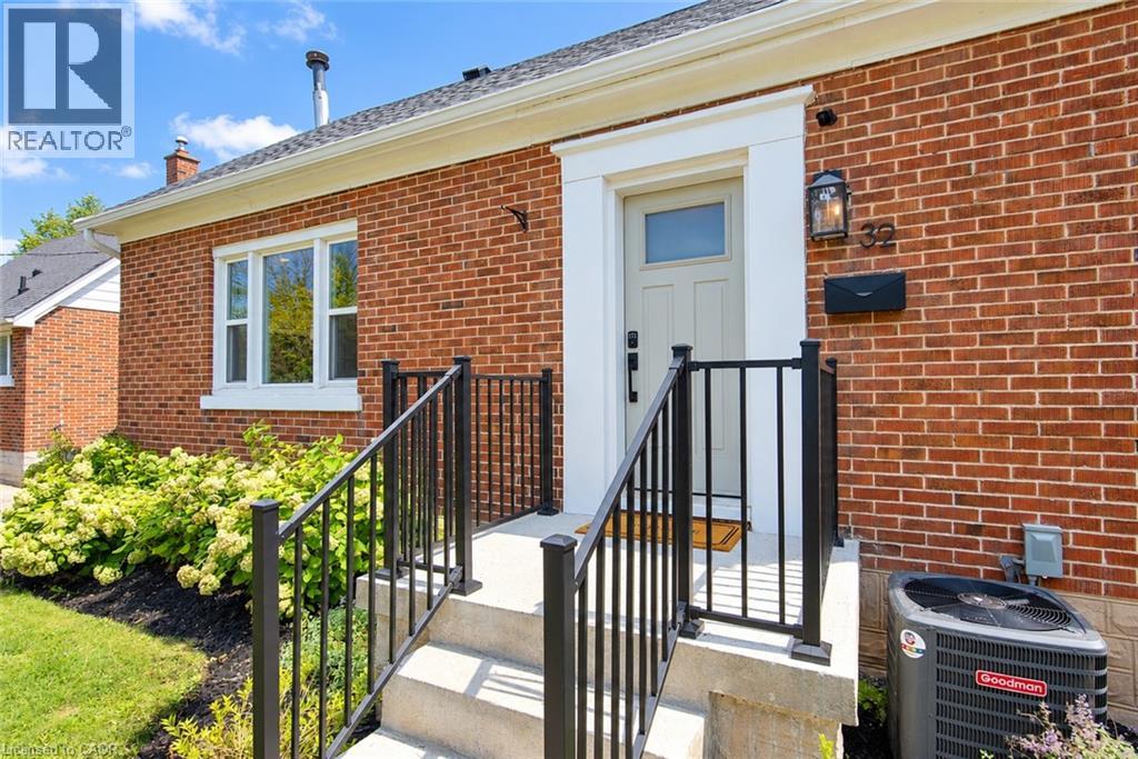 32 BELLEVIEW Avenue — photo 3