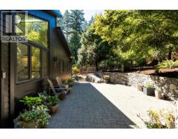 Ensuite - 685 Lost Lake Rd, Highlands, BC V9B6E3 Photo 6